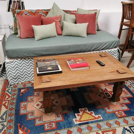 Loft In Beautiful 19Th Century House-2