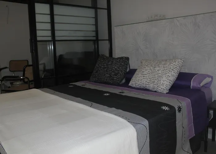 Madrid villa suites Rústico